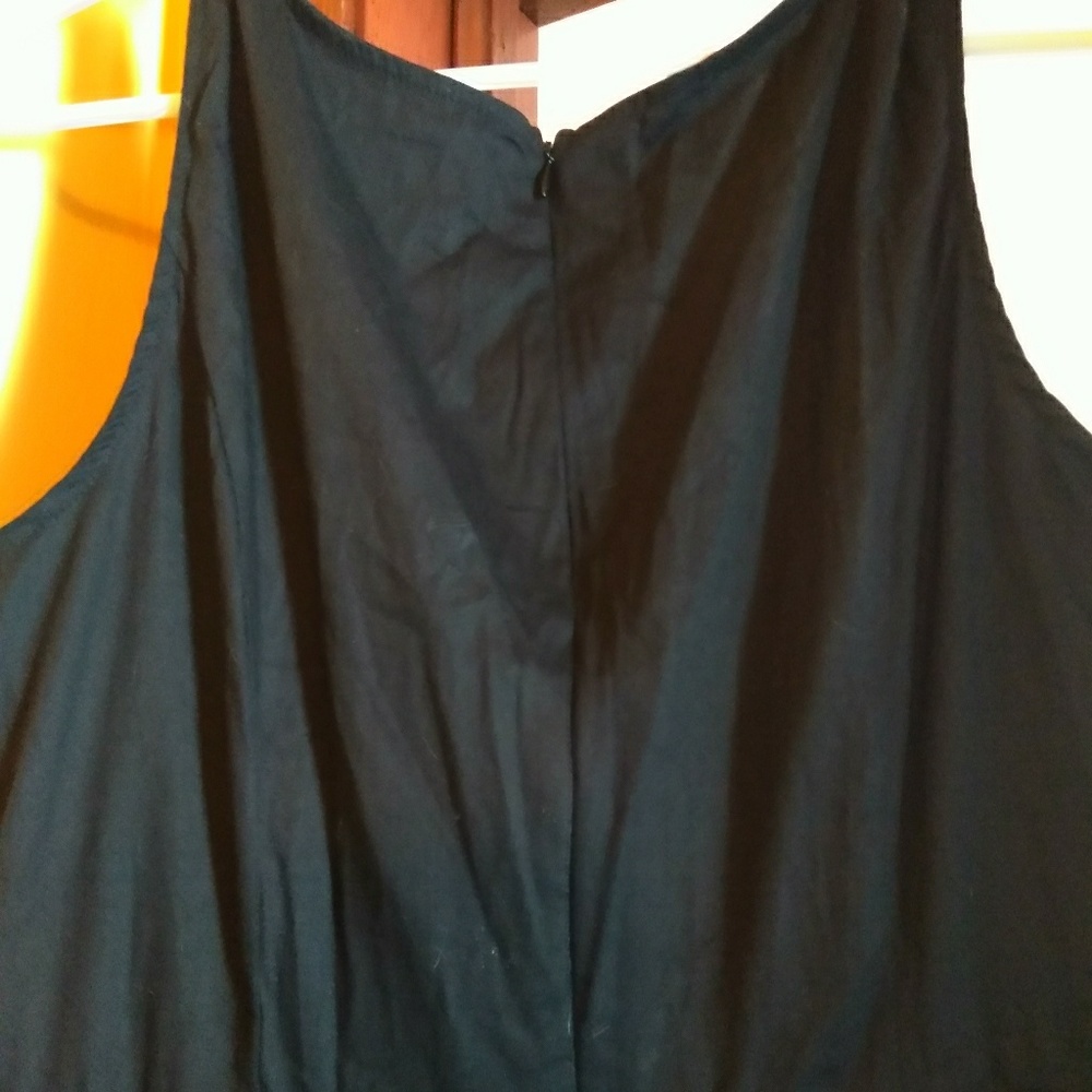 NWT Black and White midi dress - Picture 3 of 5